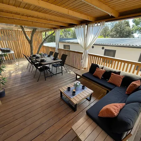 شقة Anaida Mobile Homes سيلتسي